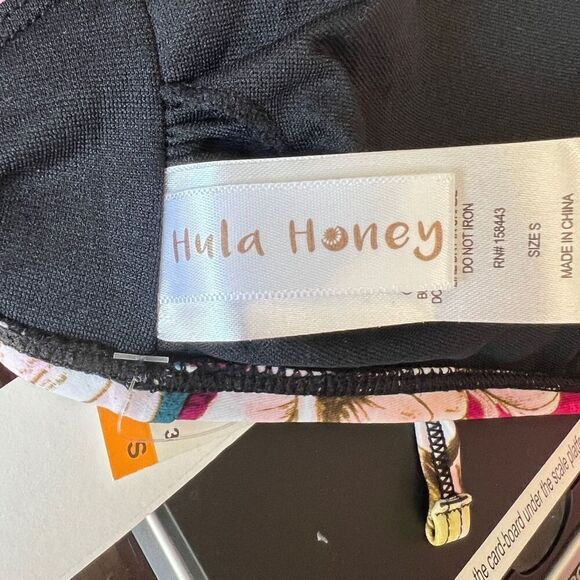 Hula Honey Floral Ruffled High Neck Bikini Swim Top Pink Size Small NWT - Picture 11 of 13